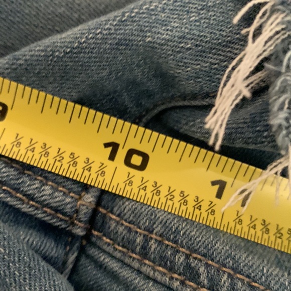 American Eagle Shorts - Picture 6 of 6